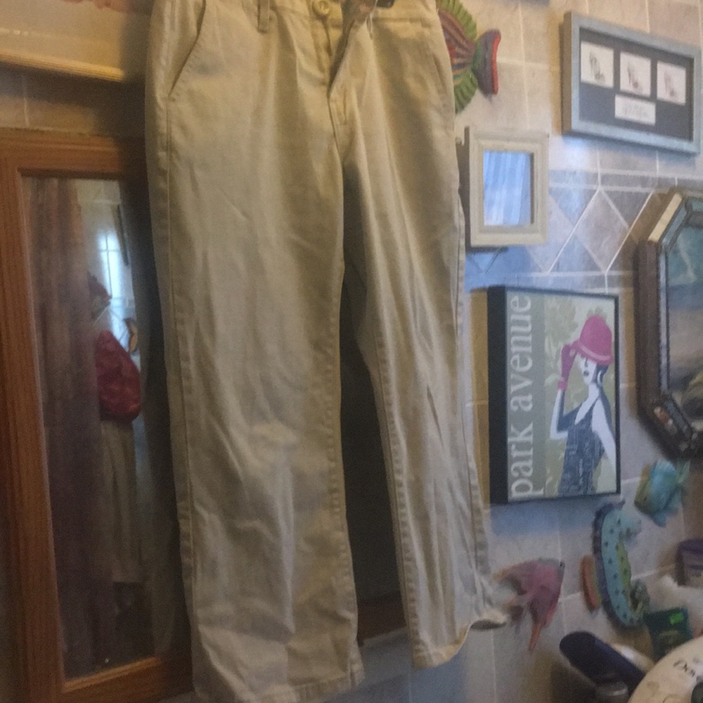 Levi’s Capris - image 1